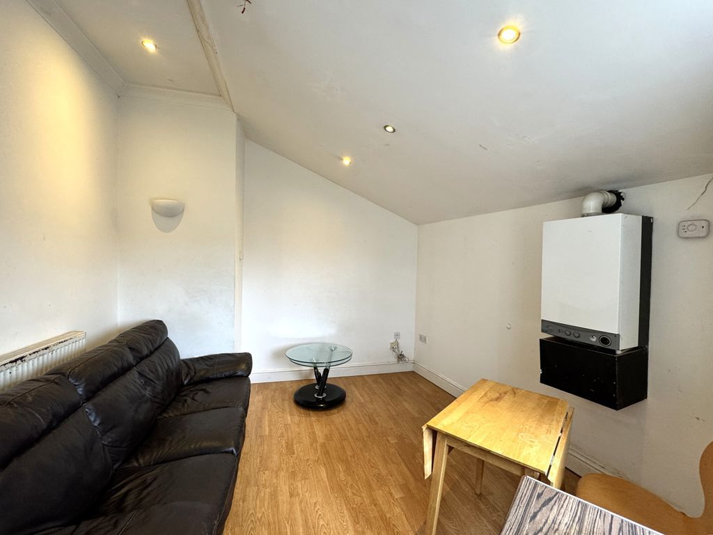 Additional image 3 of 2 bed shared accommodation to rentSkinner Street, Newport NP20