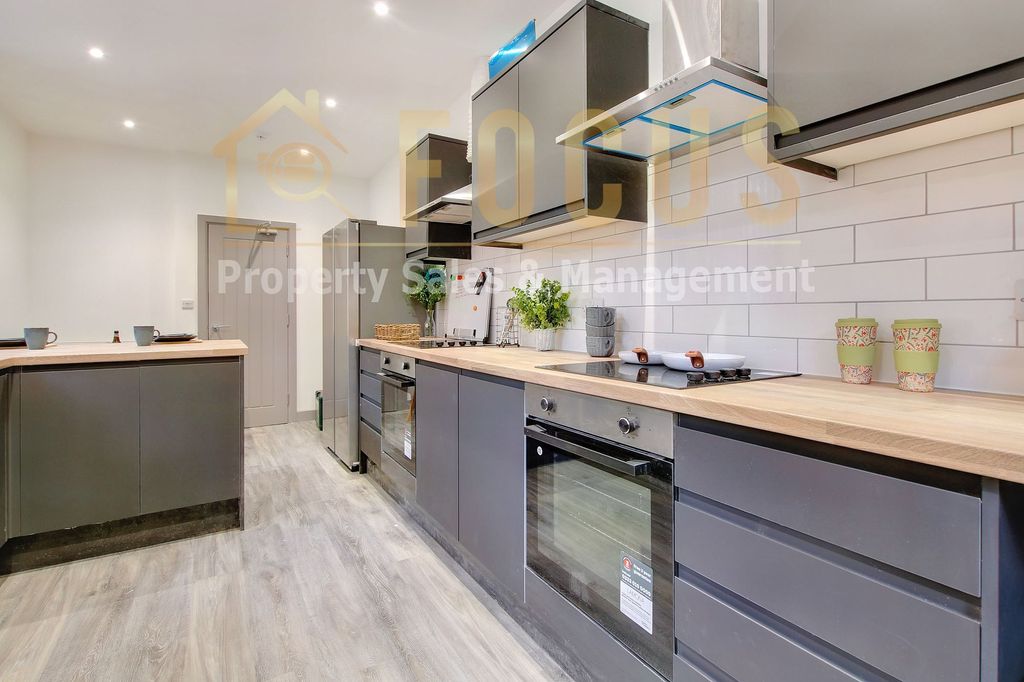 Additional image 5 of 6 bed terraced house to rentStretton Road, Leicester LE3