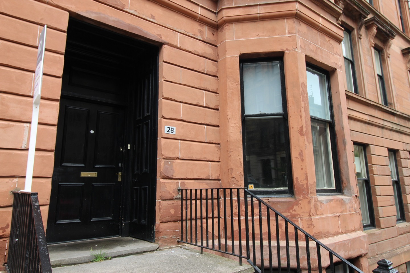 10 Bed Flat, Kersland Street, G12, N1 7GU