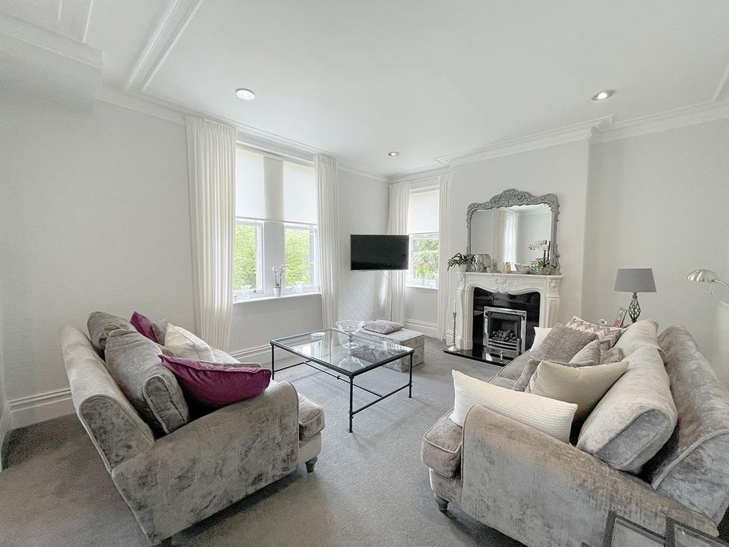 4 bed flat to rentRipon Road, Harrogate HG1 photo 5