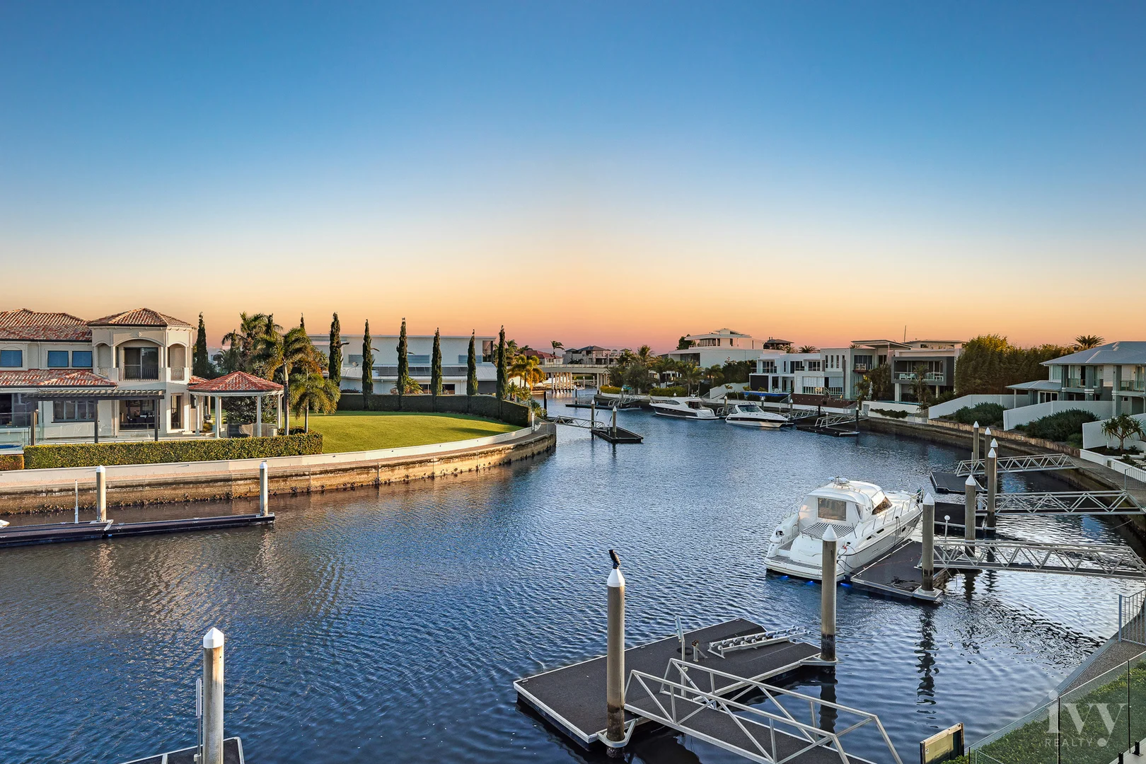 Additional image 18 of 7 Royal Albert Crescent, Sovereign Islands QLD 4216