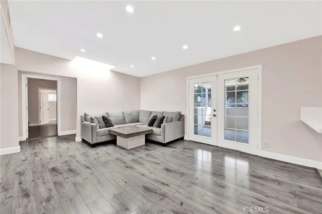 Additional image 13 of 11020 Whitegate Ave, Sunland, CA 91040