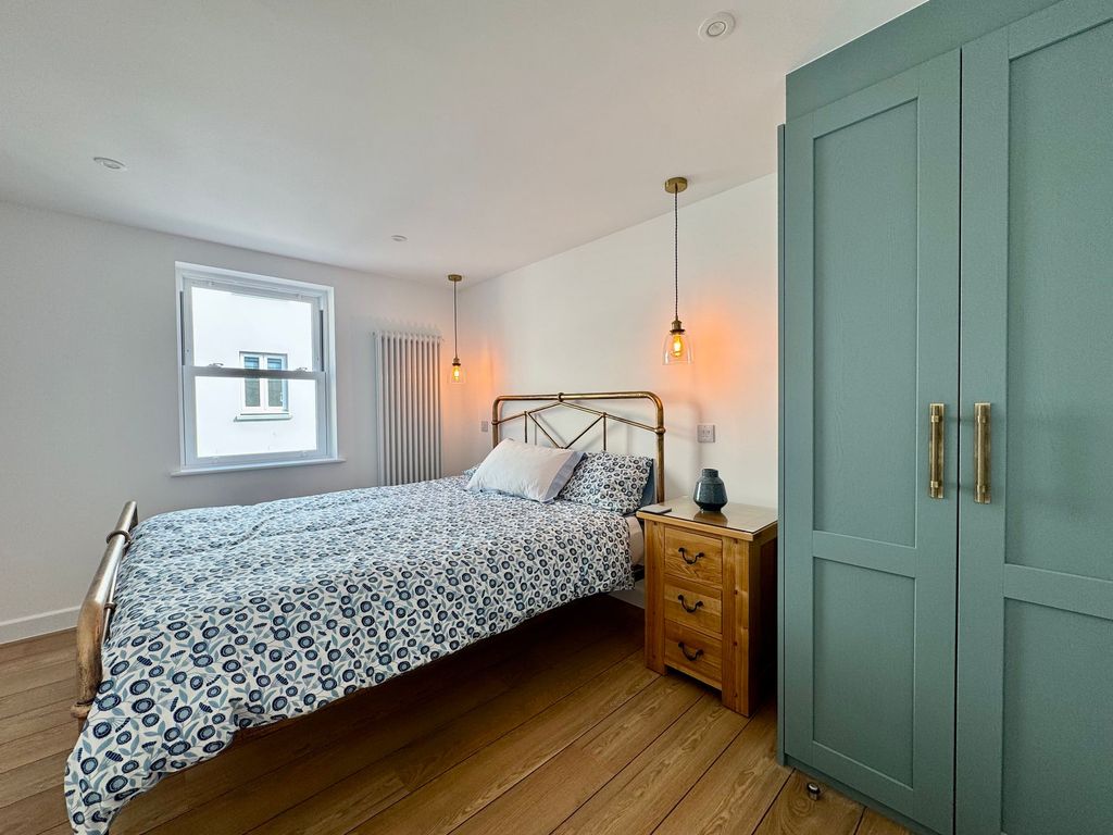Additional image 8 of 1 bed flat to rentLe Mont Cochon, St. Helier JE2
