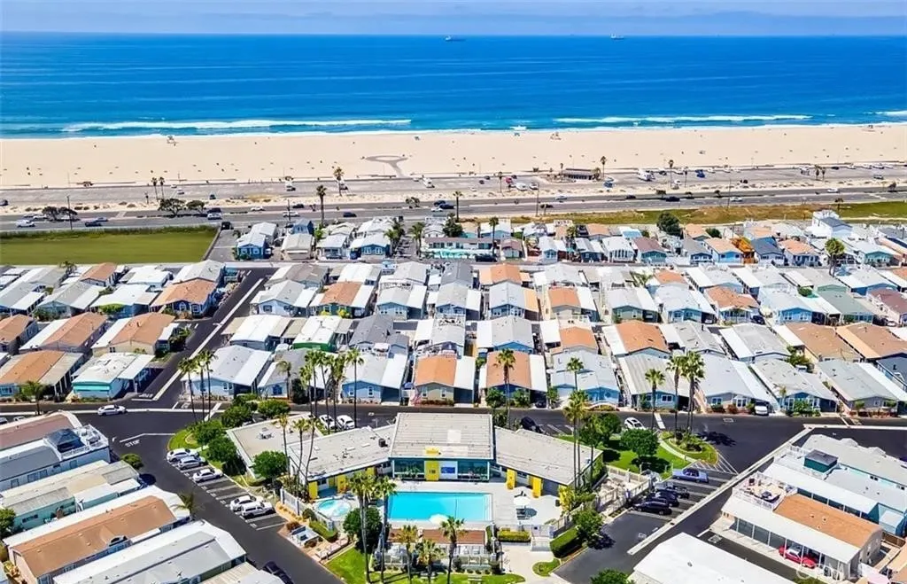 Additional image 32 of 21851 Newland Street, Huntington Beach, CA 92646