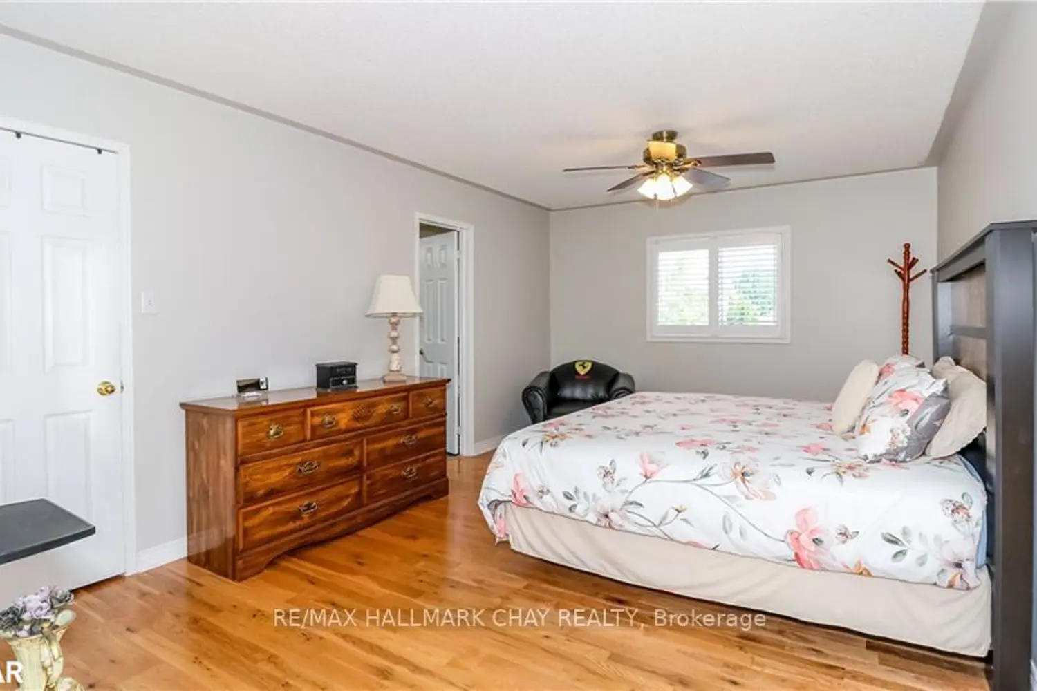 Additional image 13 of 14 Gold Park Gate