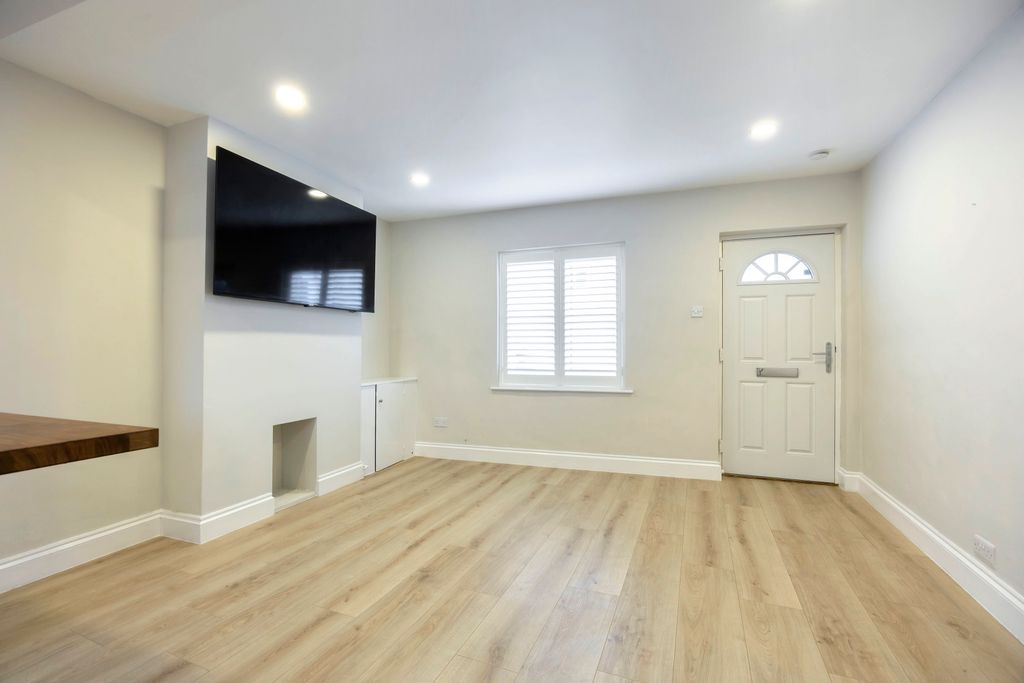 Additional image 3 of 2 bed end terrace house to rentFairview Street, Cheltenham GL52