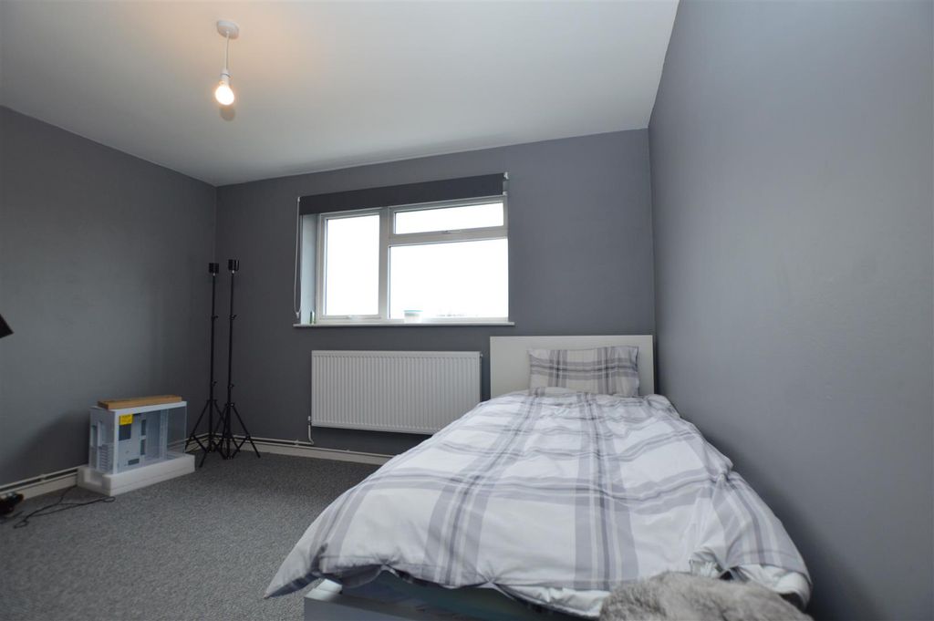 Additional image 3 of 3 bed flat to rentOlive Road, Norwich NR5