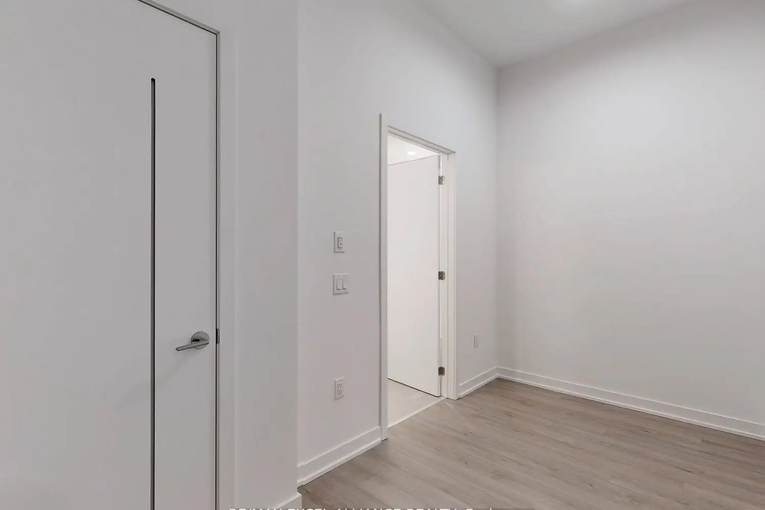 Additional image 12 of 357 King Street 204