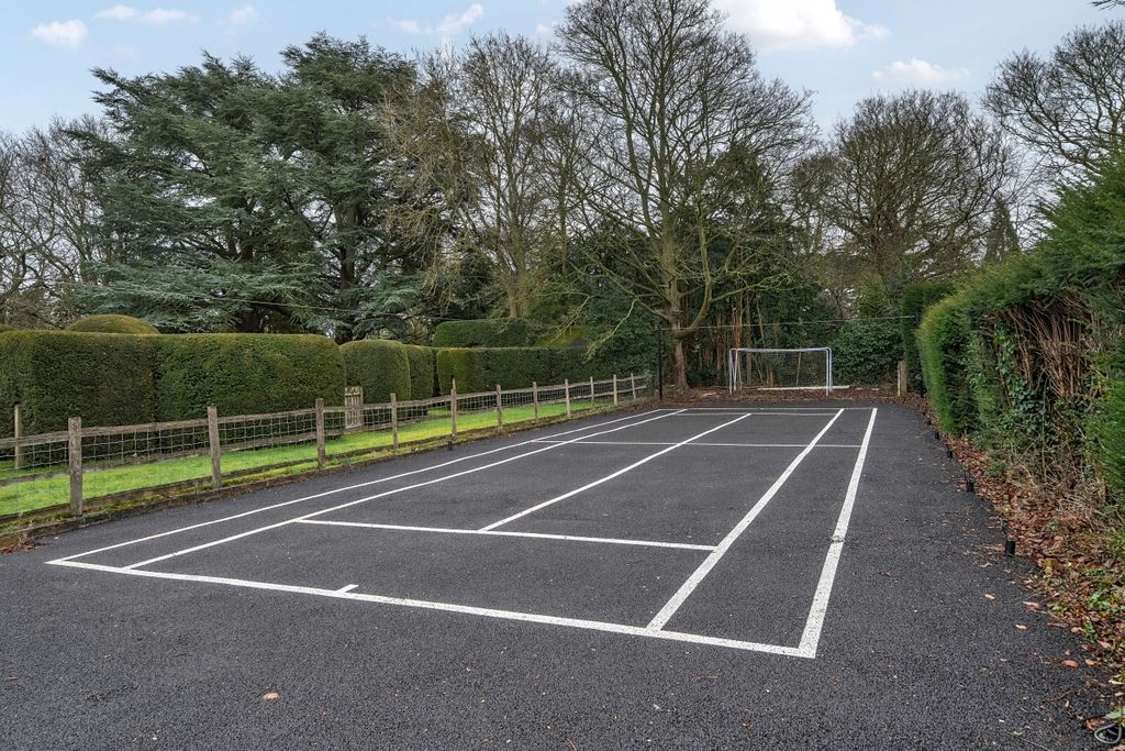 Additional image 3 of 5 bed detached house to rentMoreton Paddox, Warwick CV35