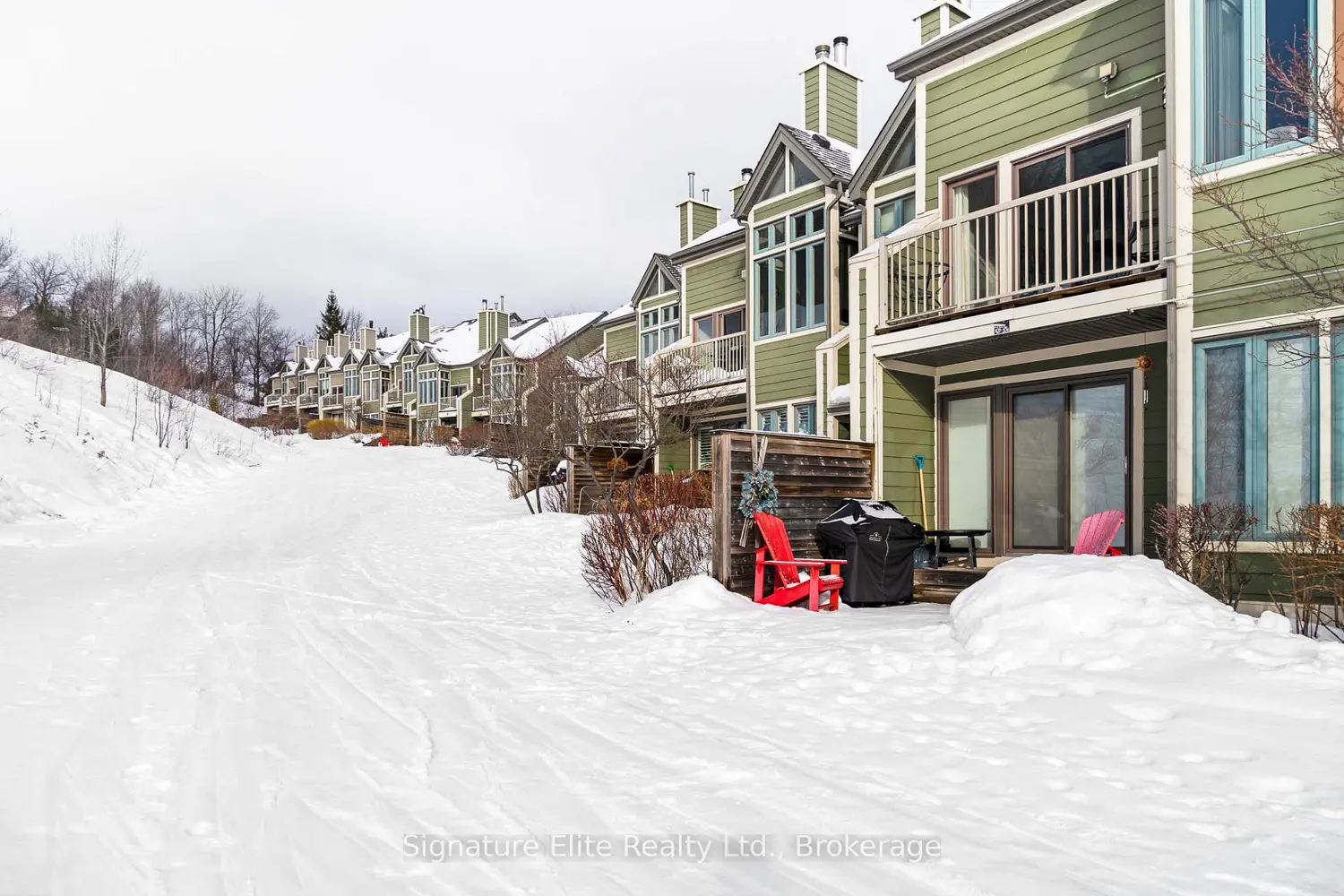 Additional image 16 of 796404 Grey 19 Road 107