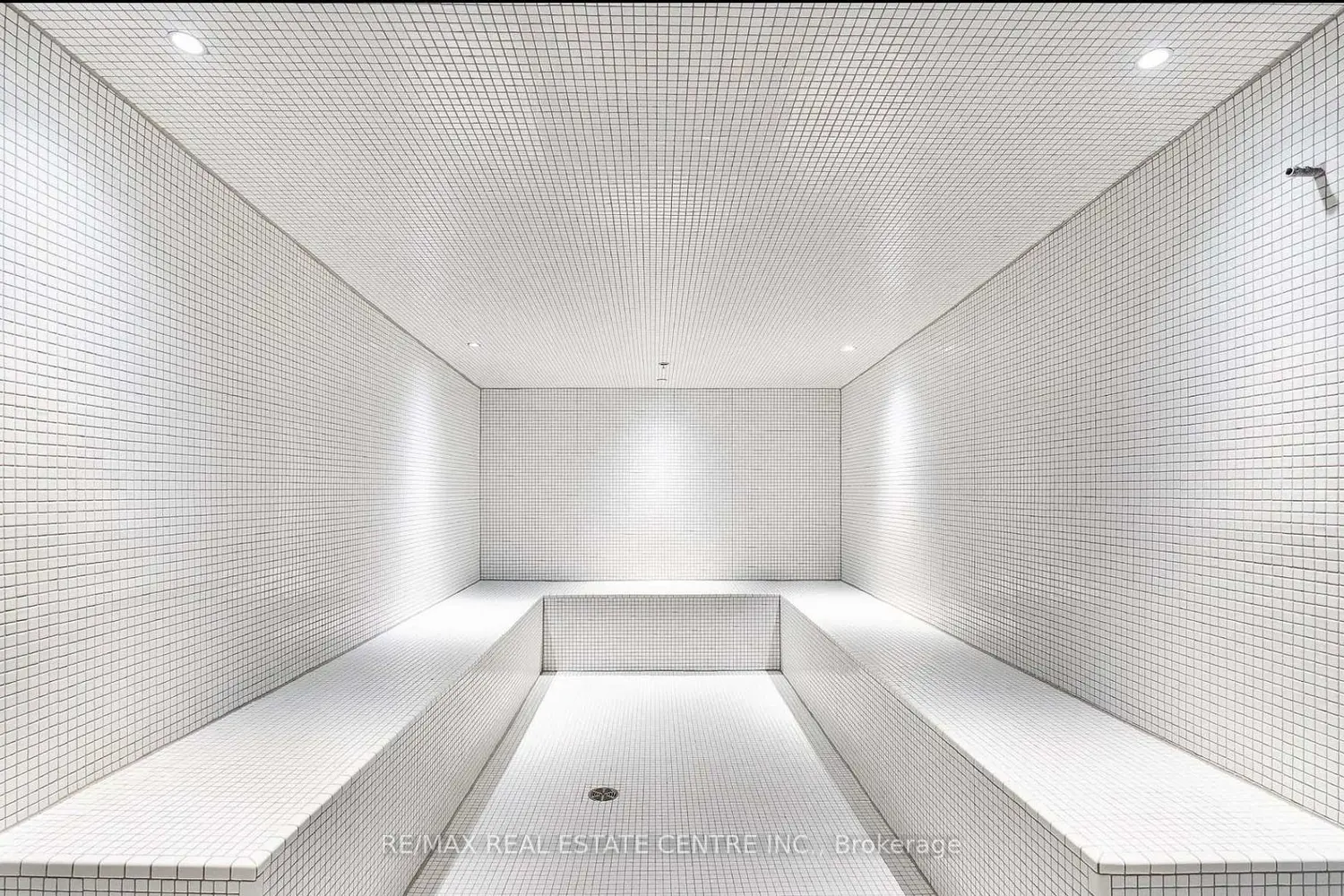 Additional image 16 of 39 Mary St Street 2001