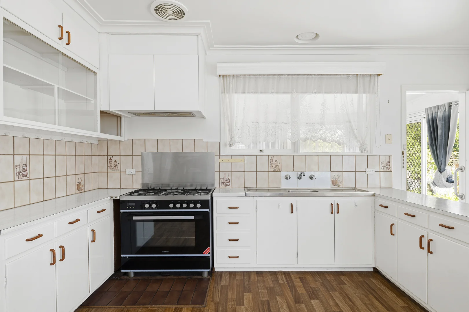 Additional image 2 of 196 High Street, Heathcote VIC 3523