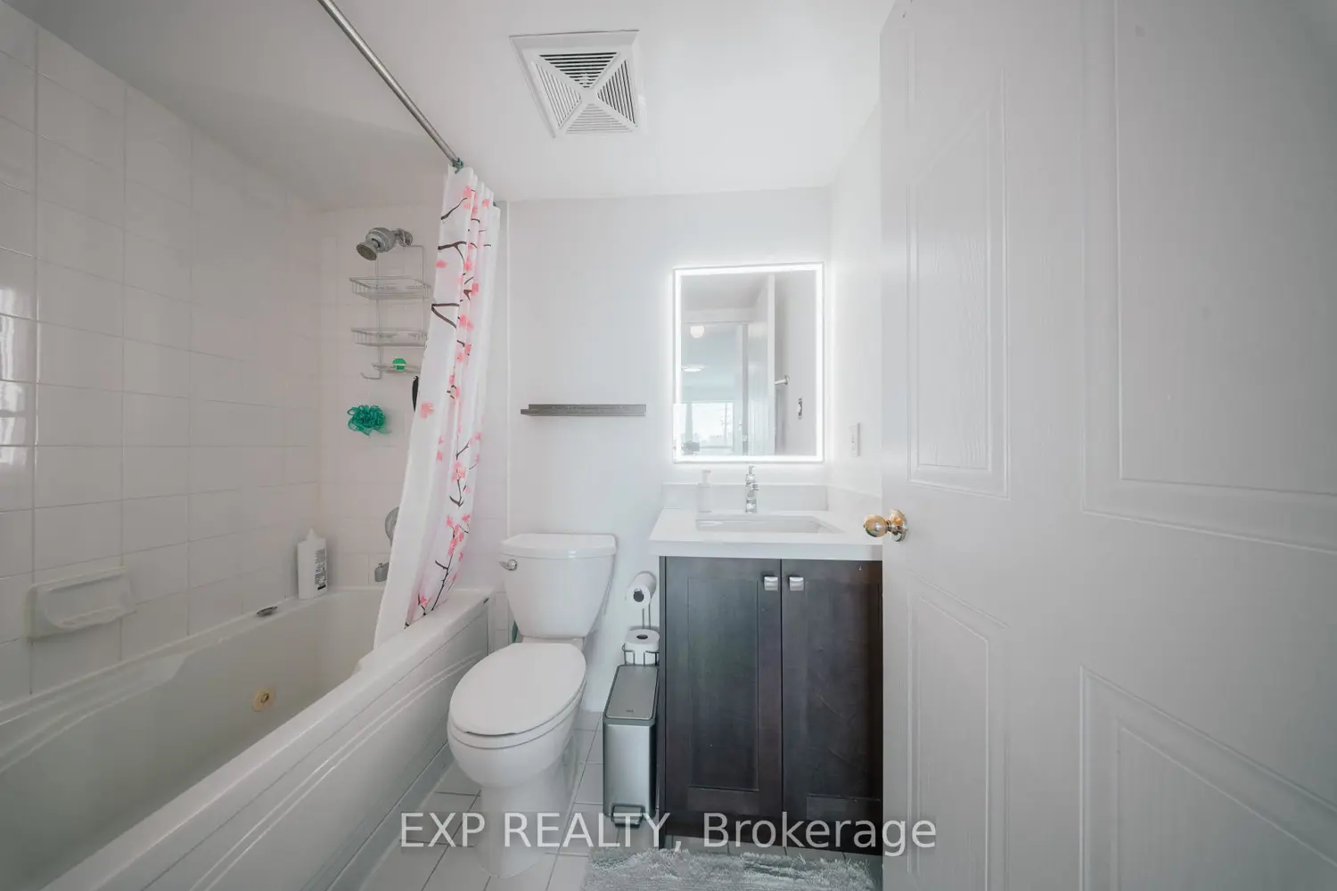 Additional image 11 of 2550 Lawrence Avenue 310