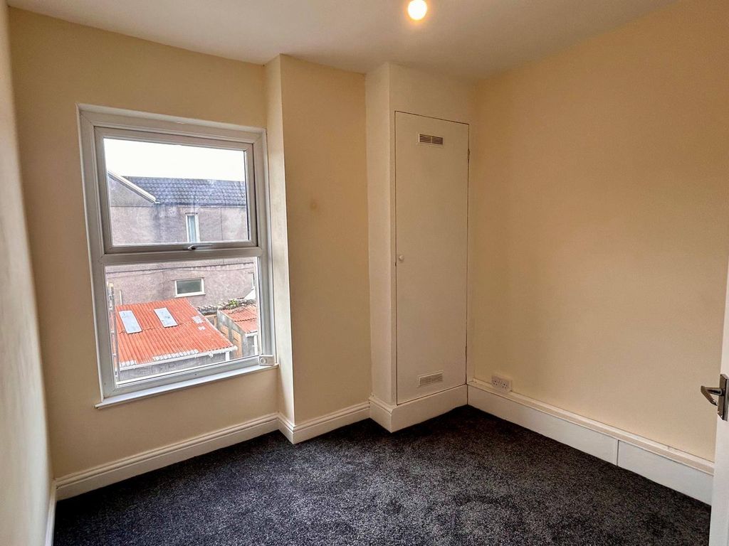 Additional image 13 of 4 bed terraced house to rentTydraw Street, Port Talbot SA13