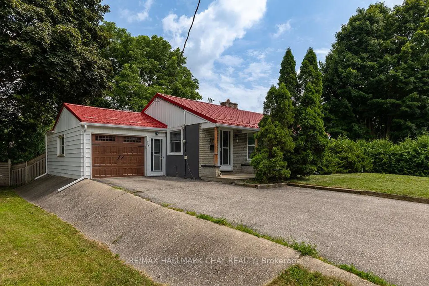 Additional image 3 of 325 Innisfil Street