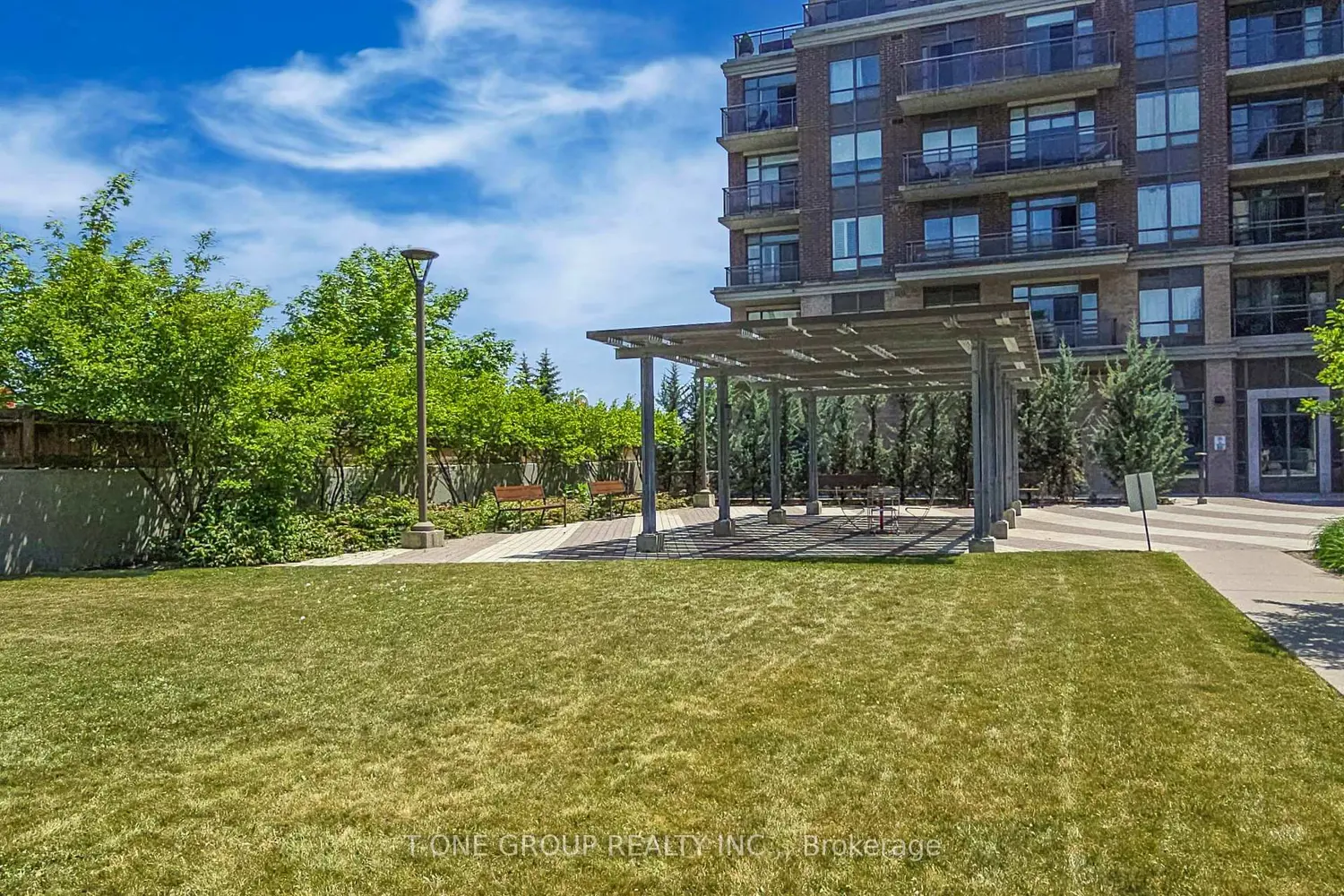 Additional image 16 of 540 Bur Oak Avenue 606