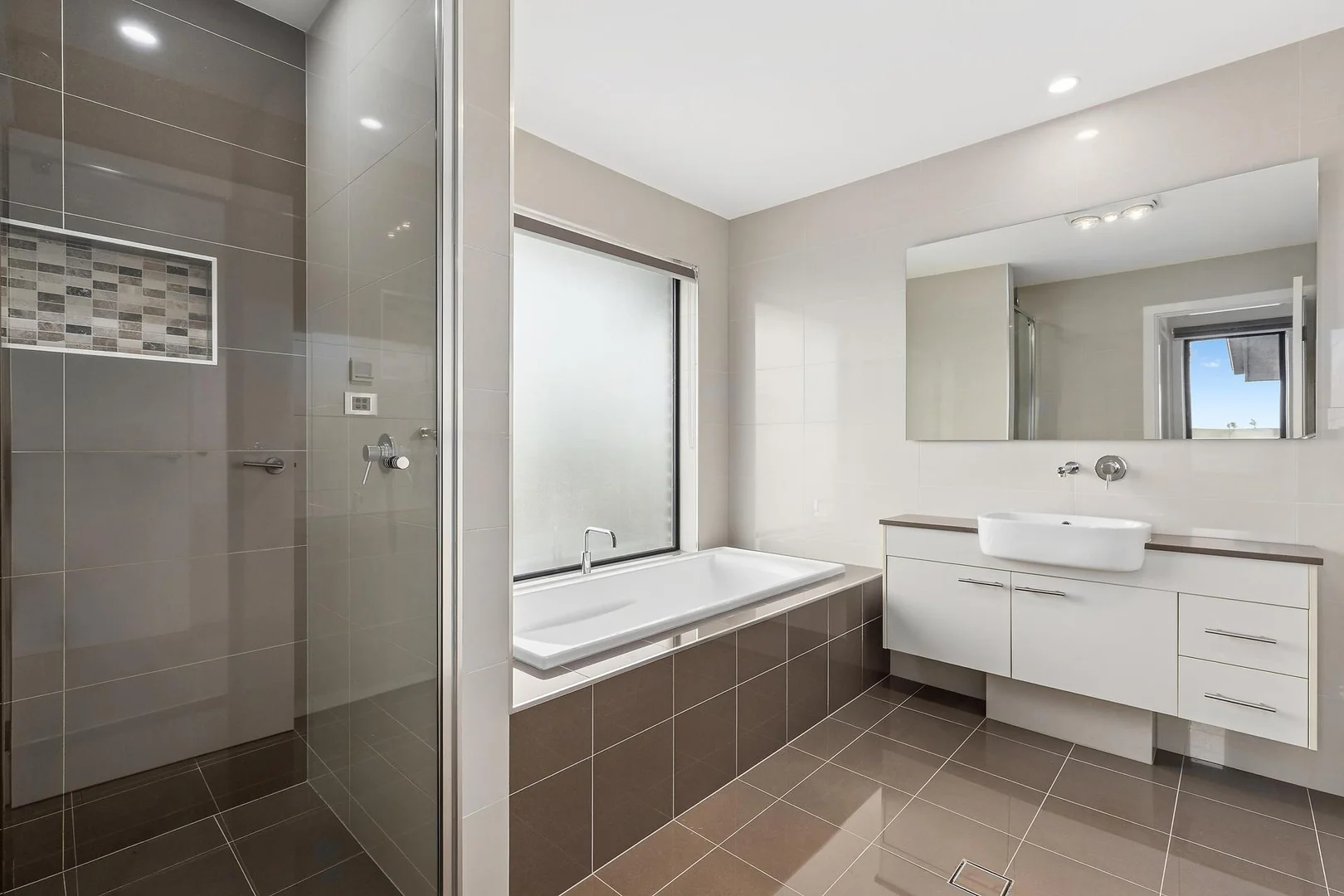 Additional image 19 of 71 Birril Close, Springrange NSW 2618