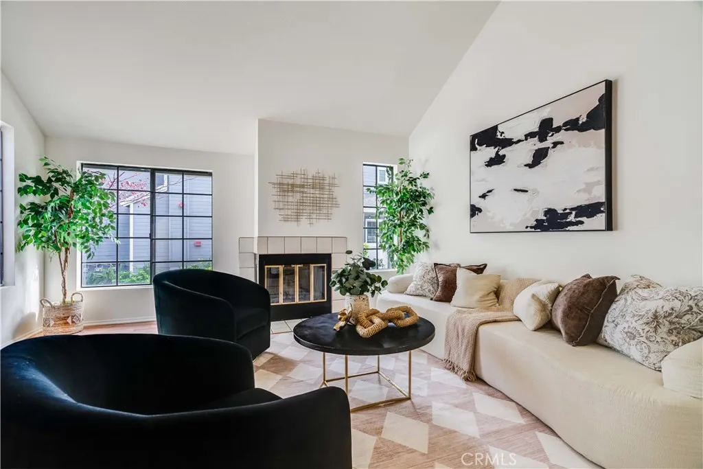 Additional image 7 of 302 Monroe Court, Azusa, CA 91702