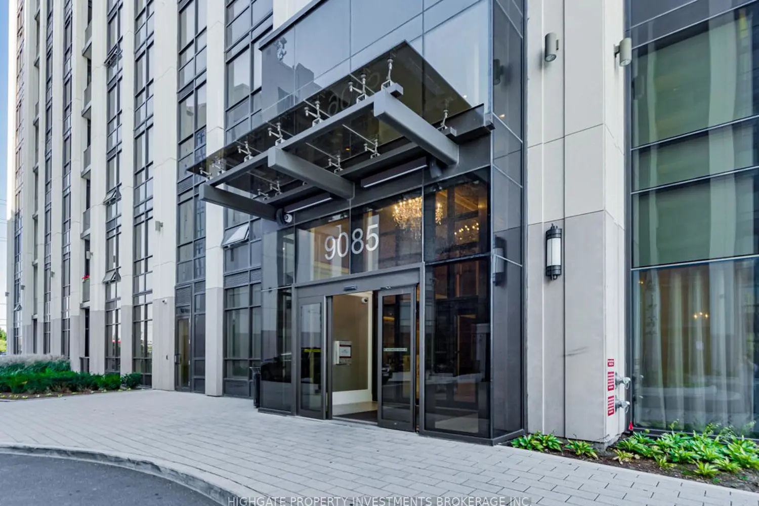 9085 Jane Street 501