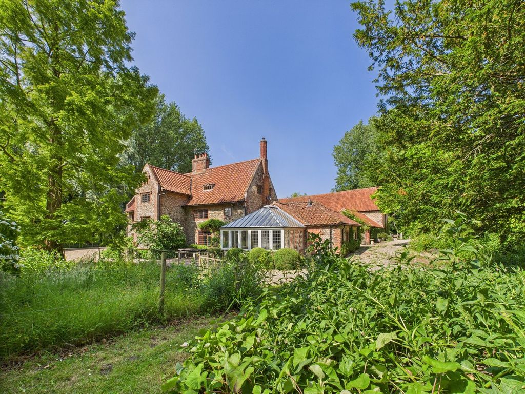 Additional image 2 of 5 bed detached house to rentSharrington Road, Gunthorpe, Melton Constable NR24
