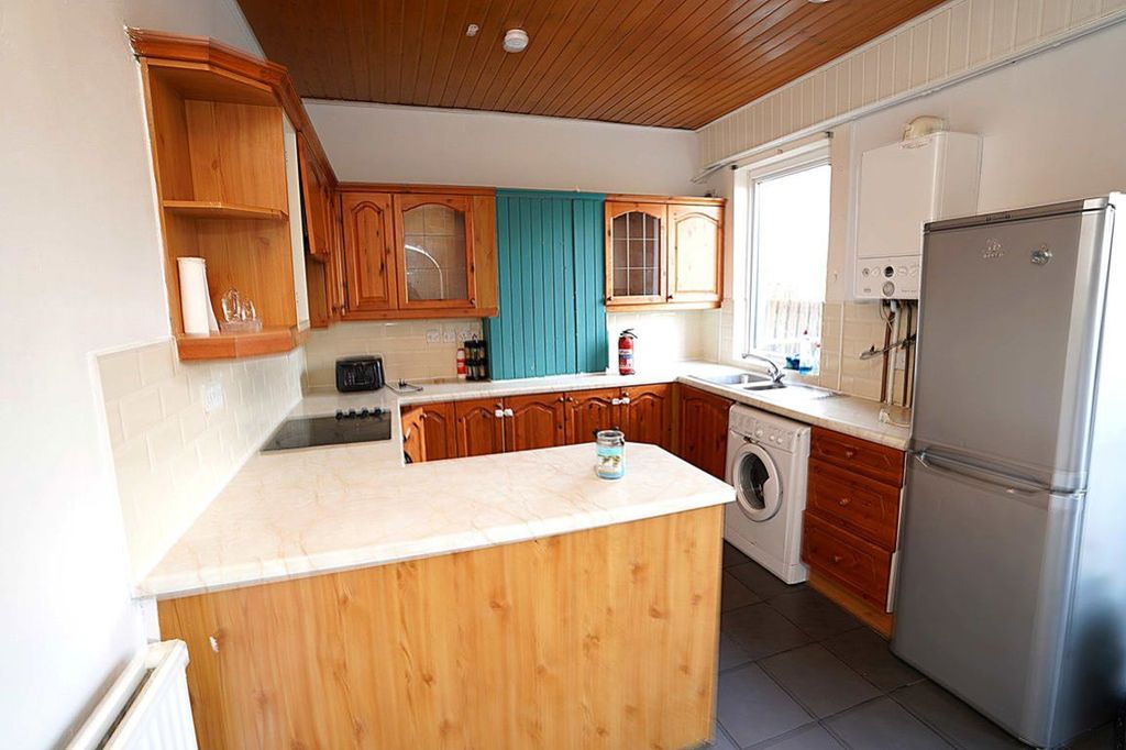 Additional image 5 of 3 bed terraced house to rentBurns Crescent, Harthill, Shotts ML7
