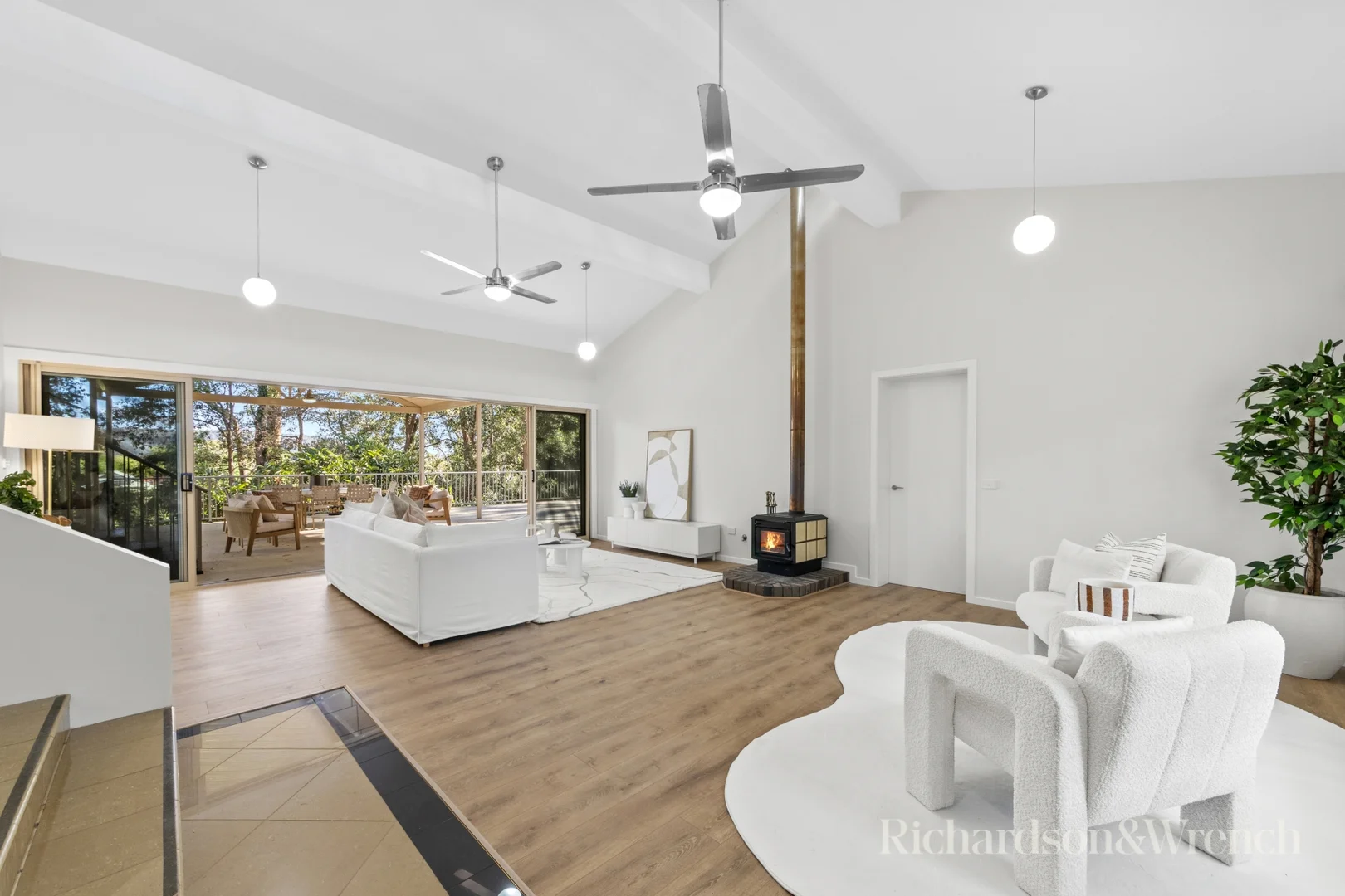 Additional image 3 of 35 Meadow Road, Springfield NSW 2250