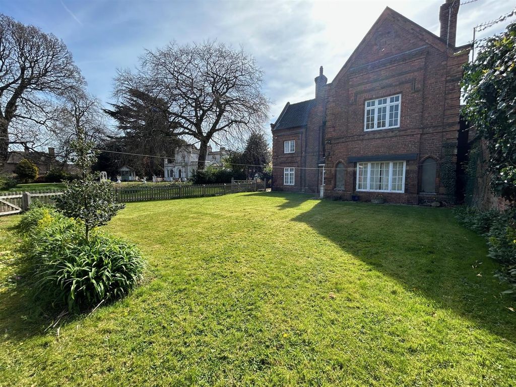 Additional image 18 of 5 bed detached house to rentEastgate, Louth LN11