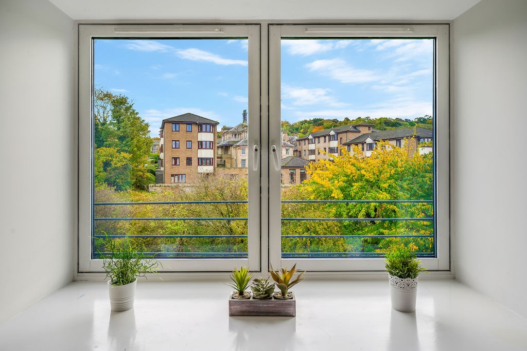 Additional image 11 of 2 Bed Flat, Meggetland View, EH14, N1 7GU