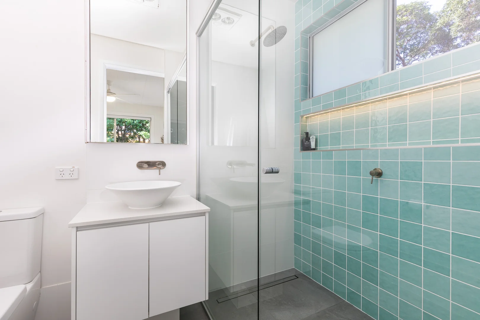 Additional image 19 of 44 Booran Street, Point Lookout QLD 4183