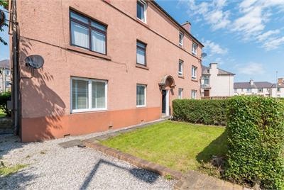 2 Bed Flat, Stenhouse Gardens North, EH11, N1 7GU
