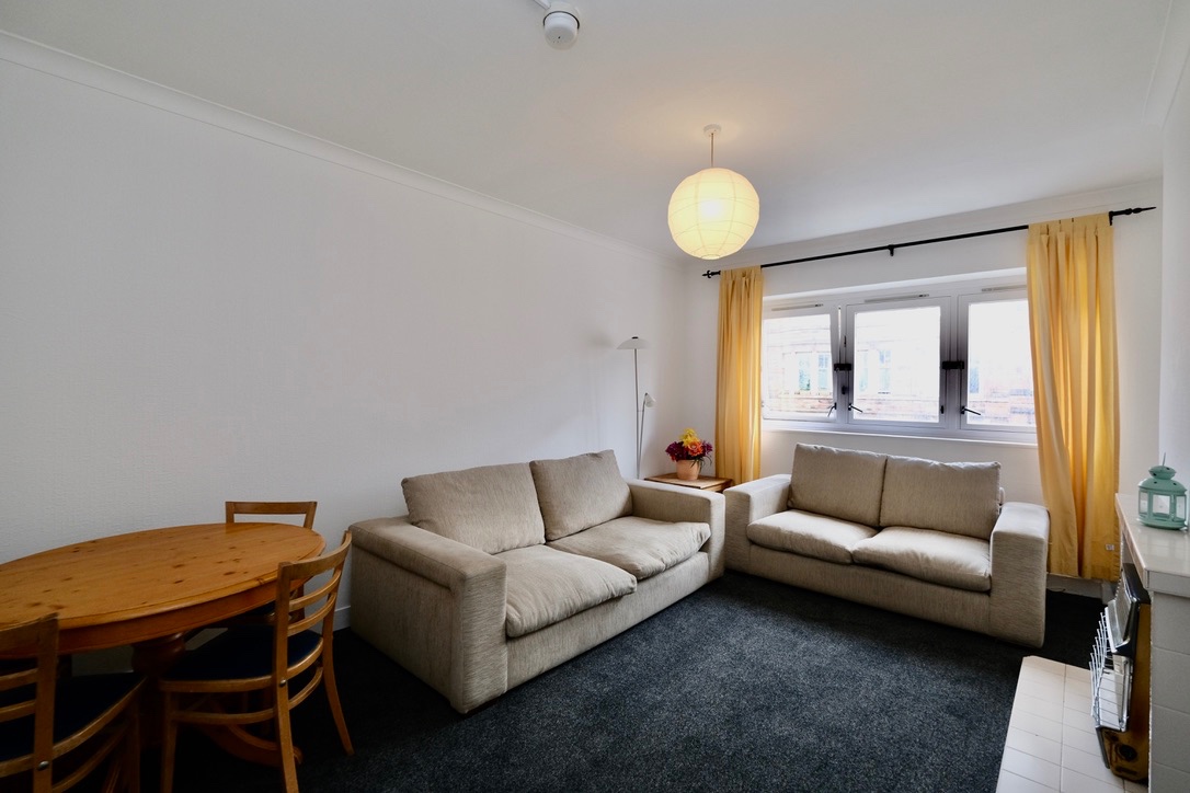 Additional image 2 of 3 Bed Flat, Thornwood, G11, N1 7GU