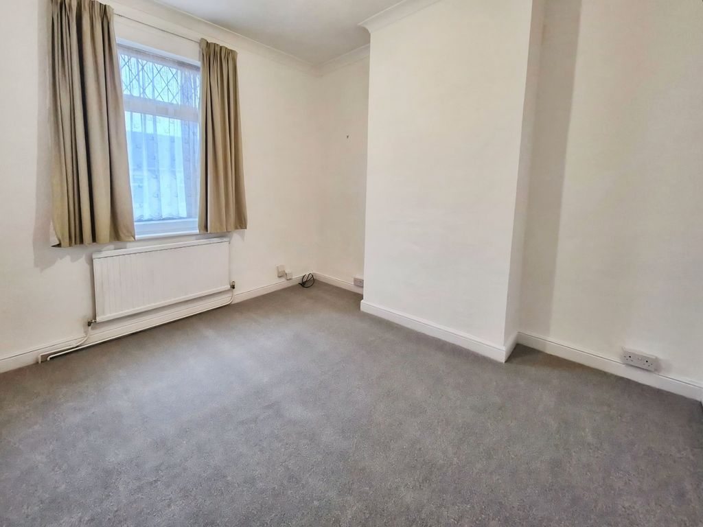 Additional image 11 of 3 bed terraced house to rentOak Street, Newport NP19