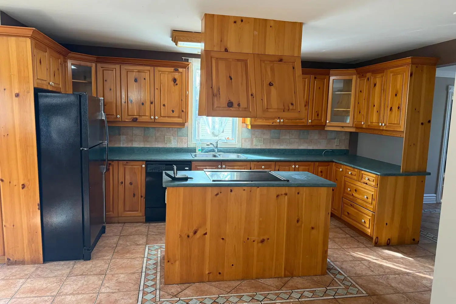 Additional image 3 of 1 Kenneth Avenue