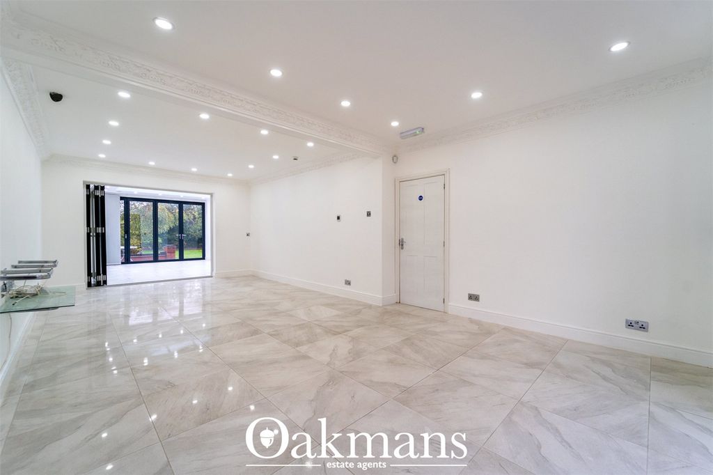 Additional image 9 of 6 bed detached house to rentYew Tree Lane, Solihull, West Midlands B91