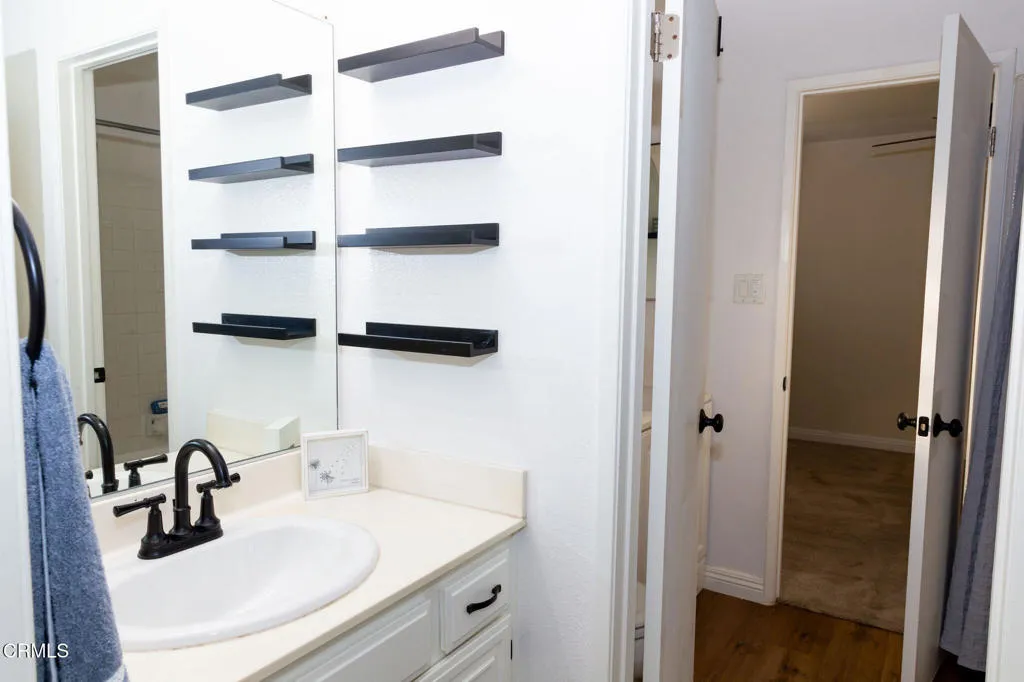 Additional image 60 of 741 Warwick Avenue, Thousand Oaks, CA 91360