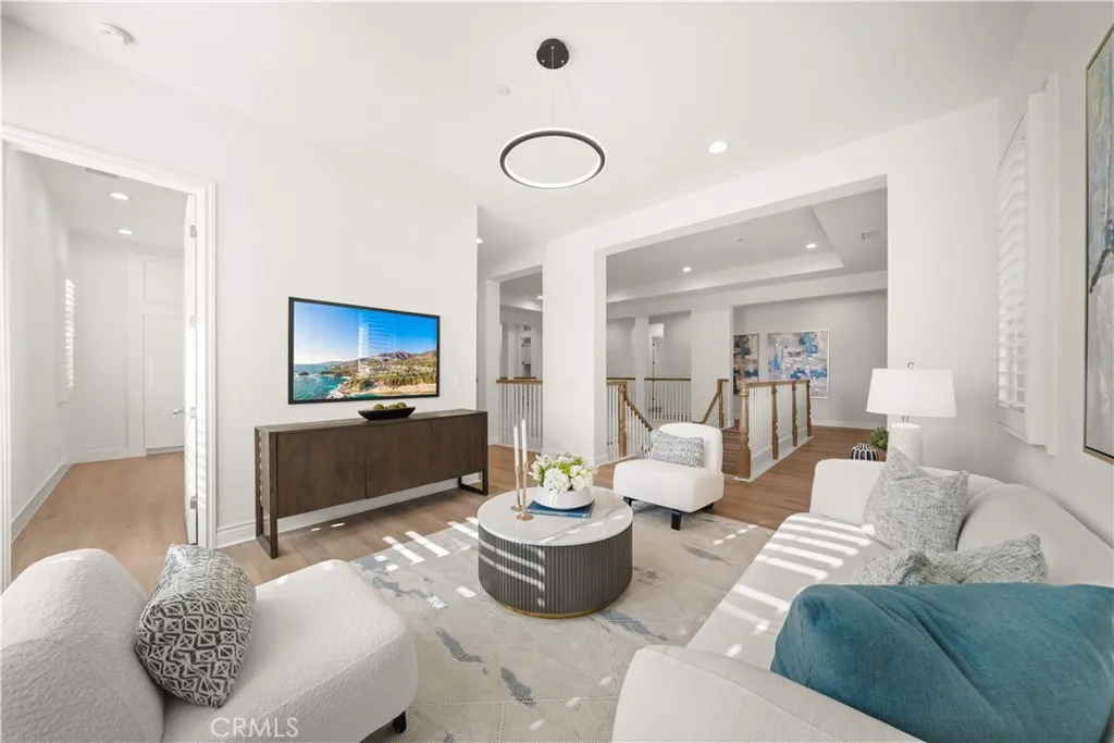 Additional image 44 of 221 Clear Fls, Irvine, CA 92602