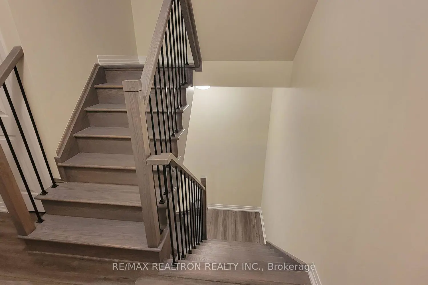 Additional image 16 of 1589 Rose Way 110