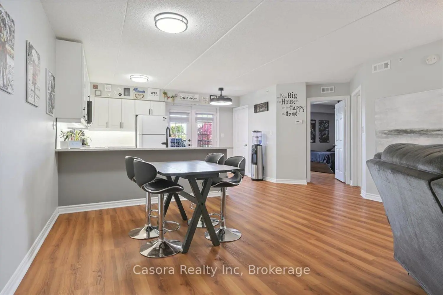 Additional image 4 of 1431 Walkers Line #301