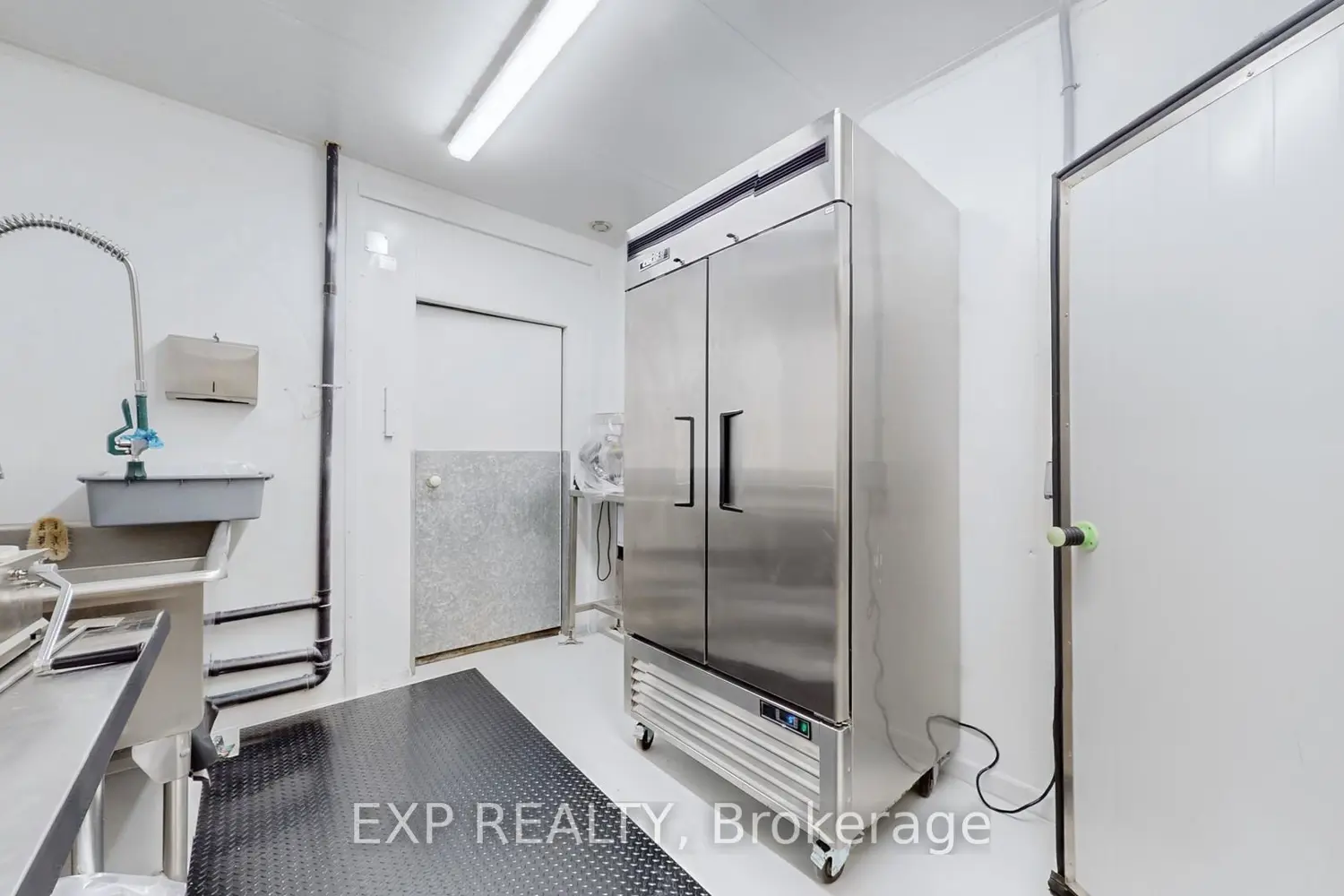 Additional image 13 of 42 Somerville Crescent