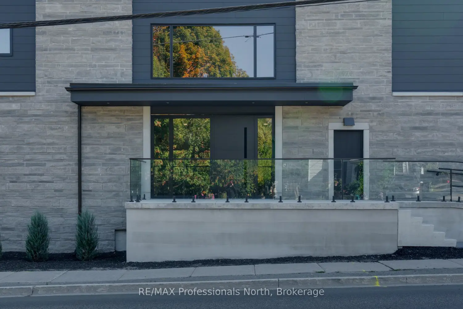 Additional image 3 of 32 Brunel Road 201