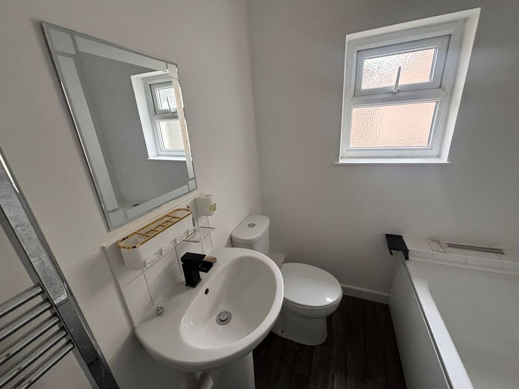Additional image 8 of 4 bed end terrace house to rentWhittington Street, Neath SA11
