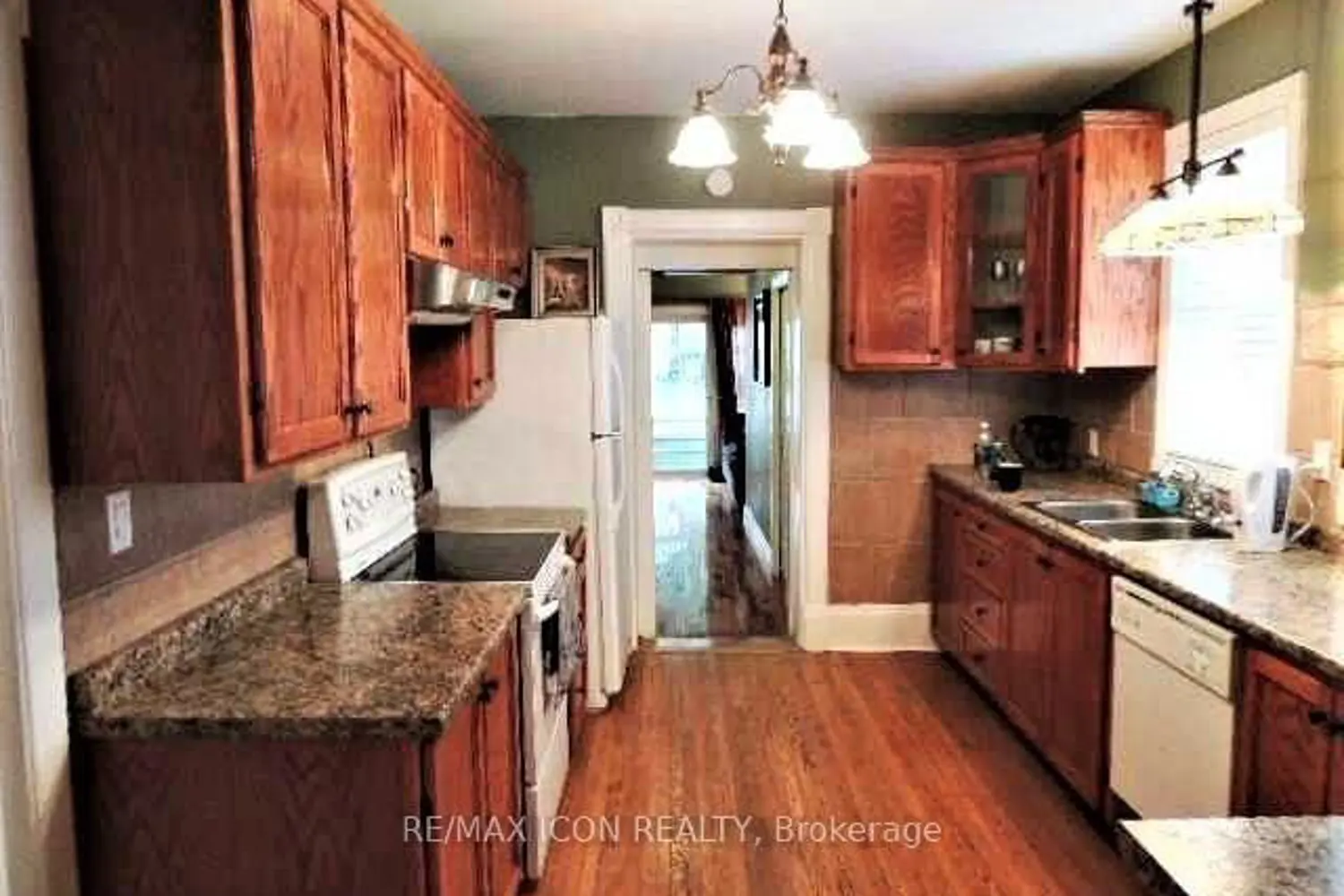 Additional image 16 of 134 Courtland Avenue