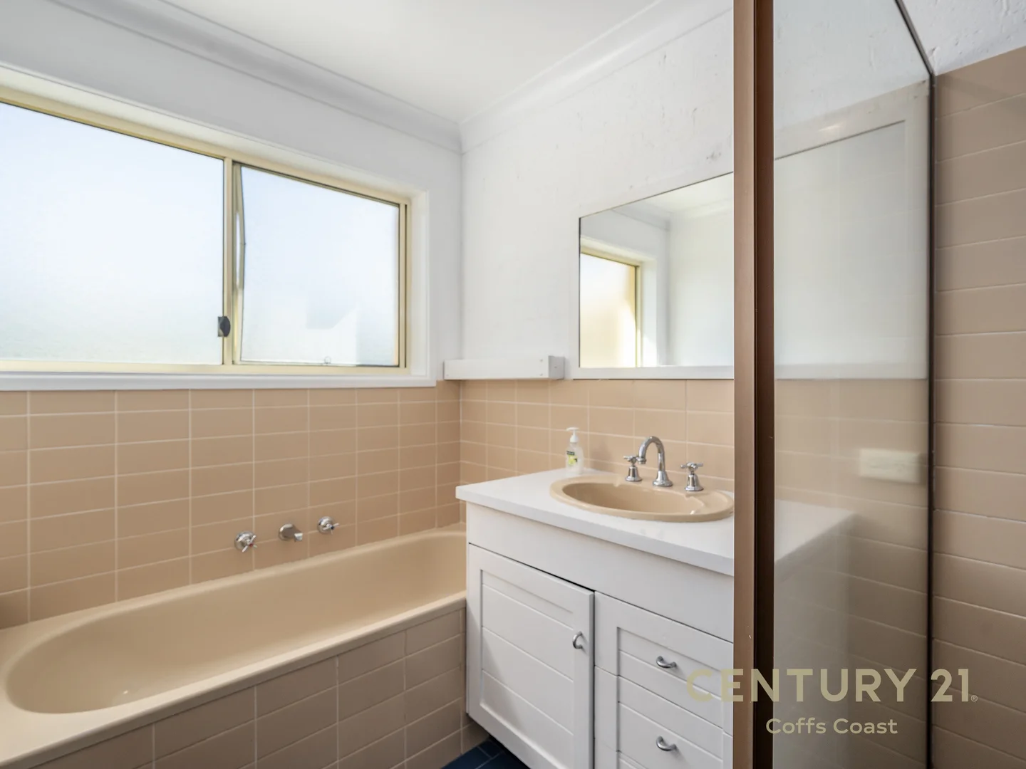 Additional image 16 of 3/9-11 Shellcove Lane, Korora NSW 2450