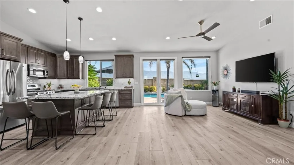 Additional image 6 of 2816 W Sunnyview Ave, Rialto, CA 92377