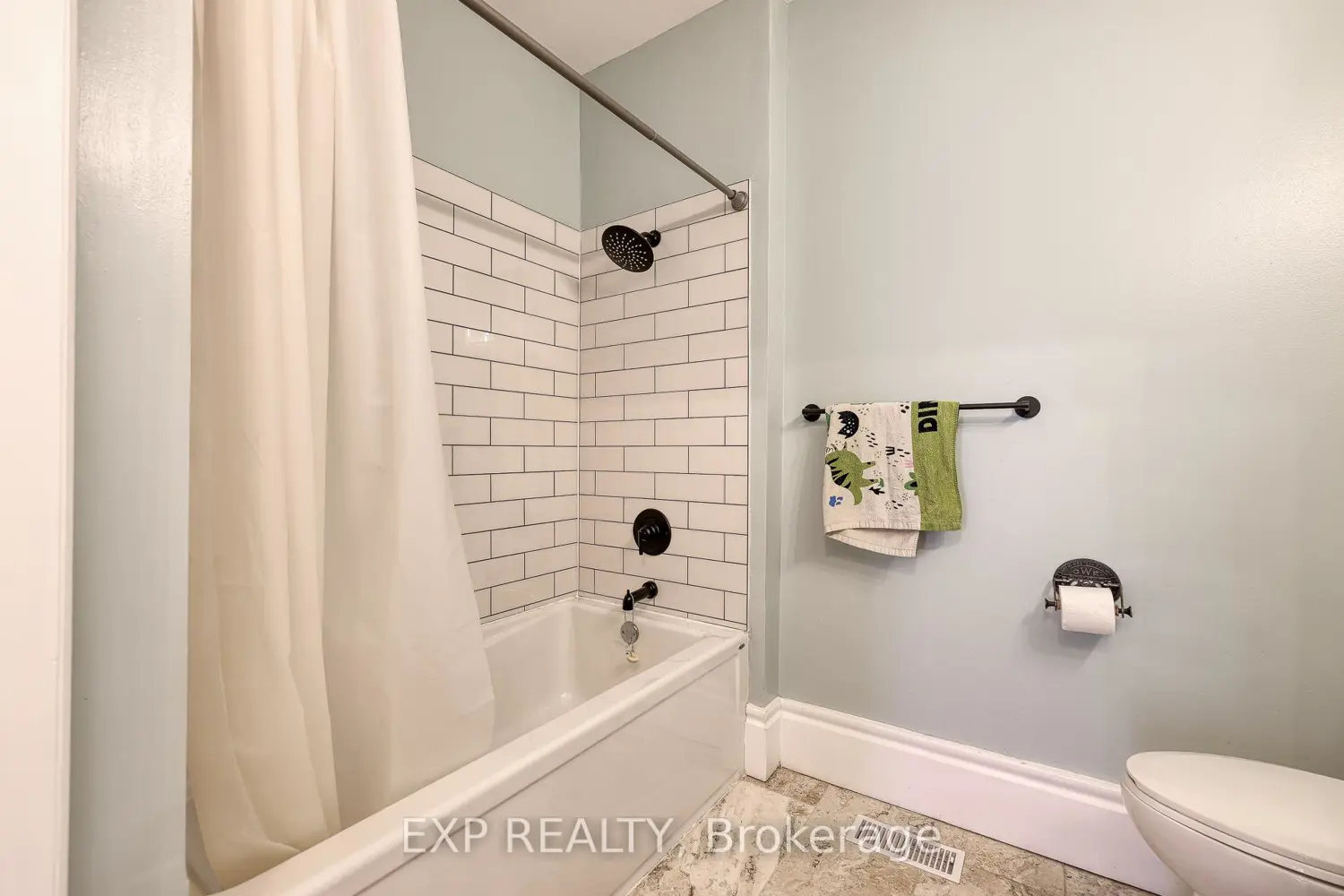 Additional image 14 of 3892 Lewis Road