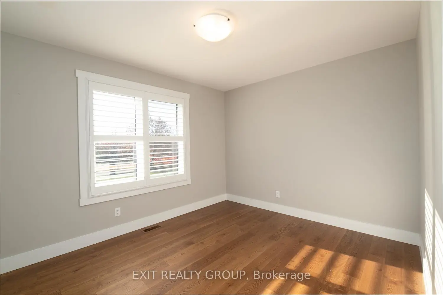 Additional image 10 of 16532 Highway 2