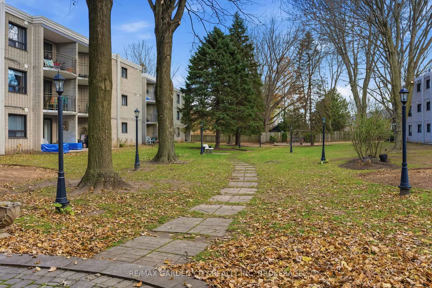 Additional image 7 of 4658 Drummond Road 230