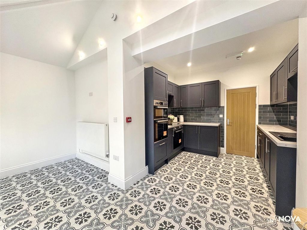 Additional image 24 of 6 bed shared accommodation to rentKingsthorpe Grove, Northampton NN2