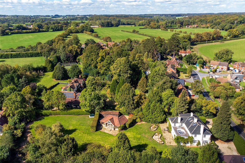 Additional image 19 of 5 bed detached house to rentHighmoor Cross, Henley-On-Thames, Oxfordshire RG9