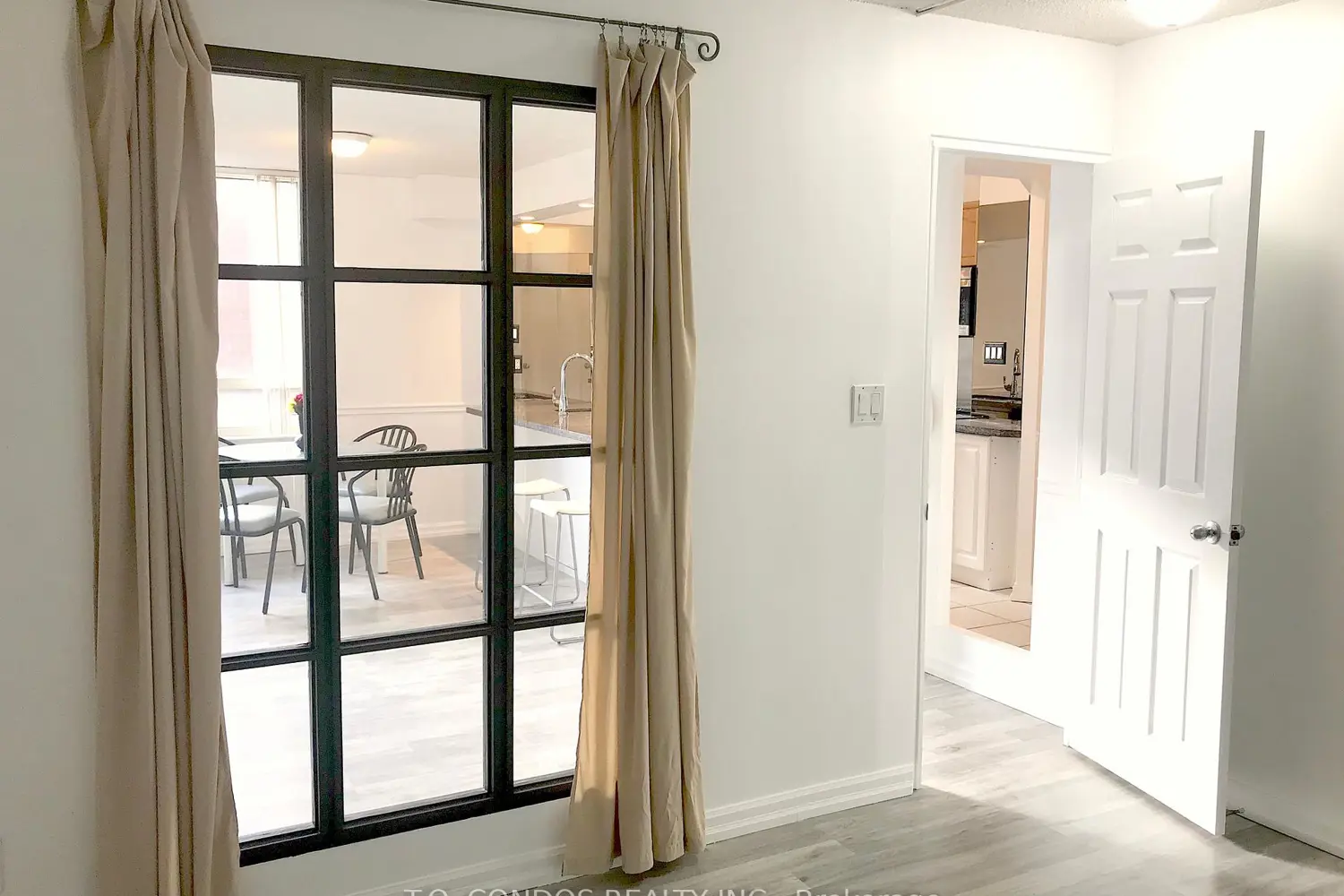 Additional image 10 of 633 Bay Street 511